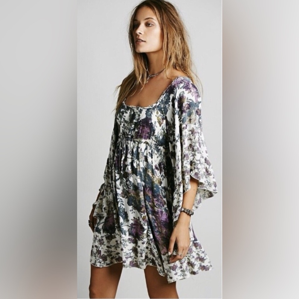 Free People Boho Floral Bell Sleeve Dress size Small